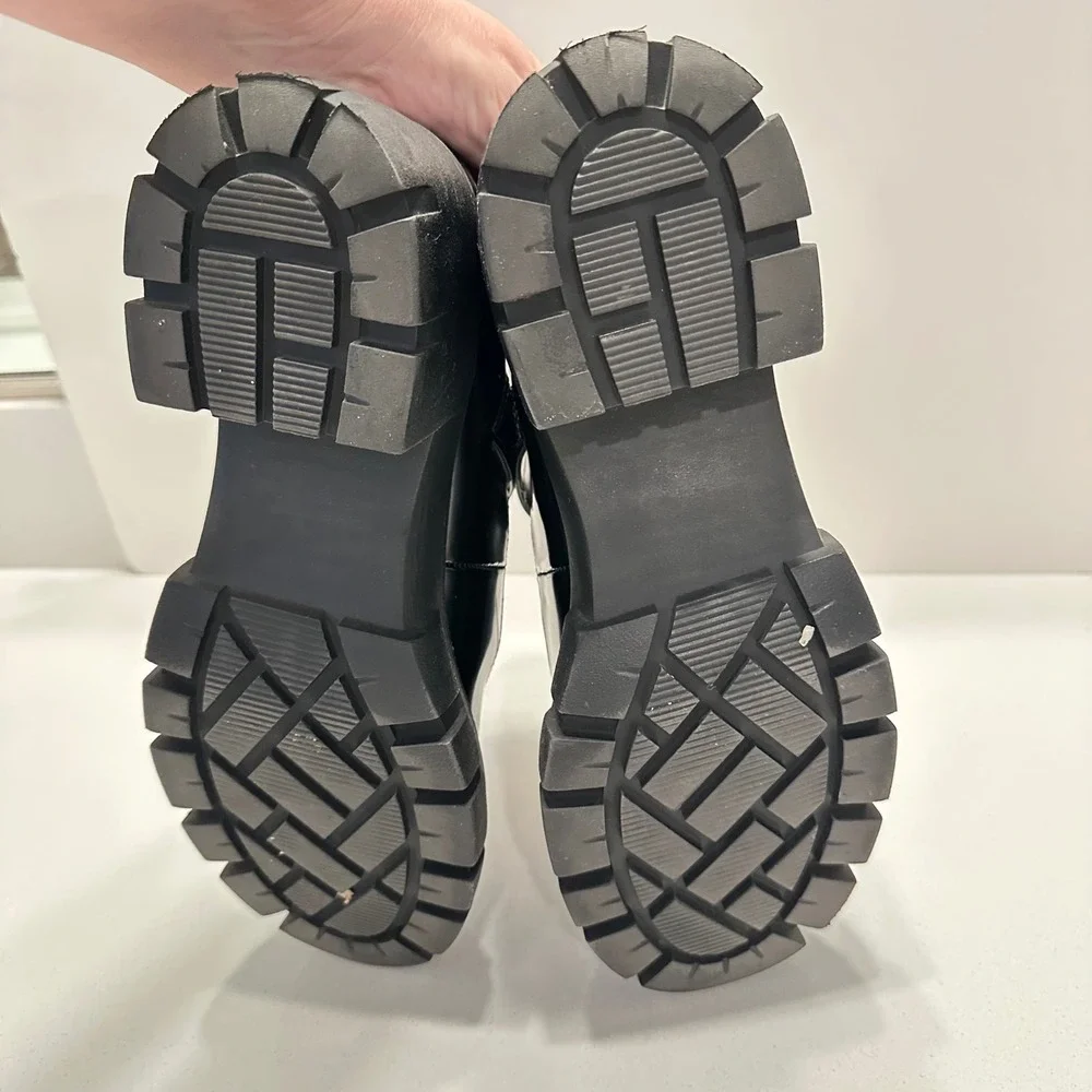 Madden Girl Haddie Black Patent Mary Jane Platform Lug Sole Shoes Womens 8 w/BOX